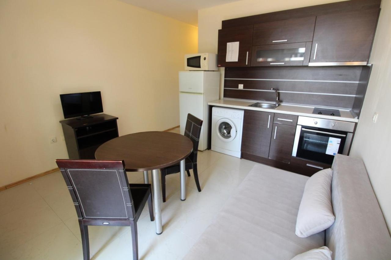 Menada Green Hills Apartments Sozopol Exteriör bild