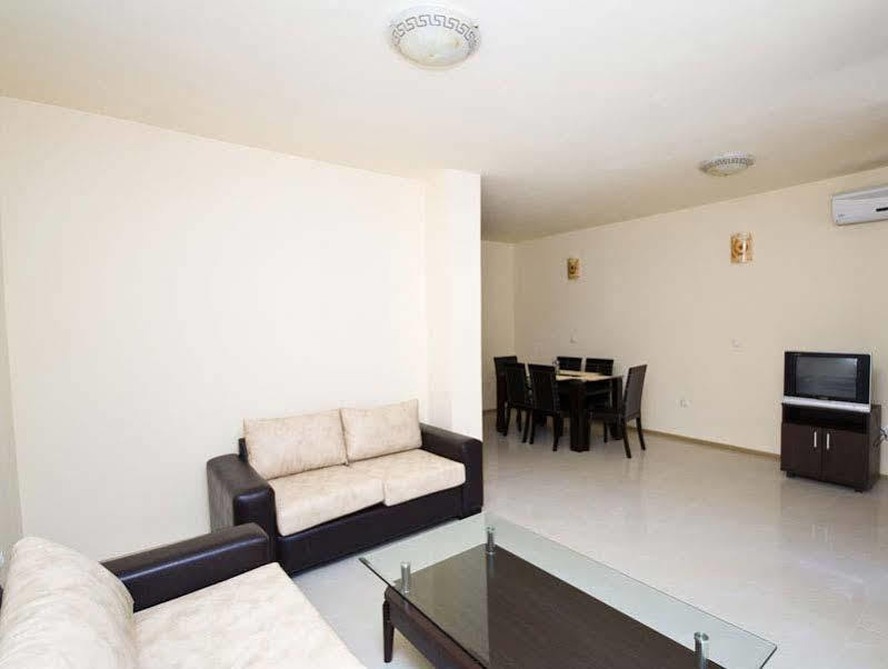 Menada Green Hills Apartments Sozopol Exteriör bild