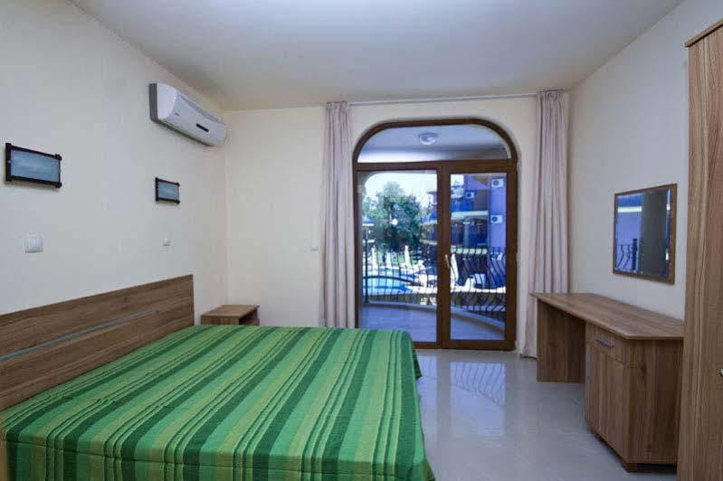 Menada Green Hills Apartments Sozopol Exteriör bild
