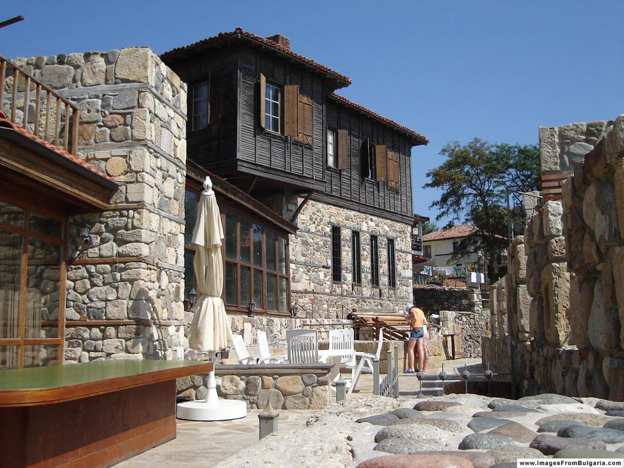 Menada Green Hills Apartments Sozopol Exteriör bild